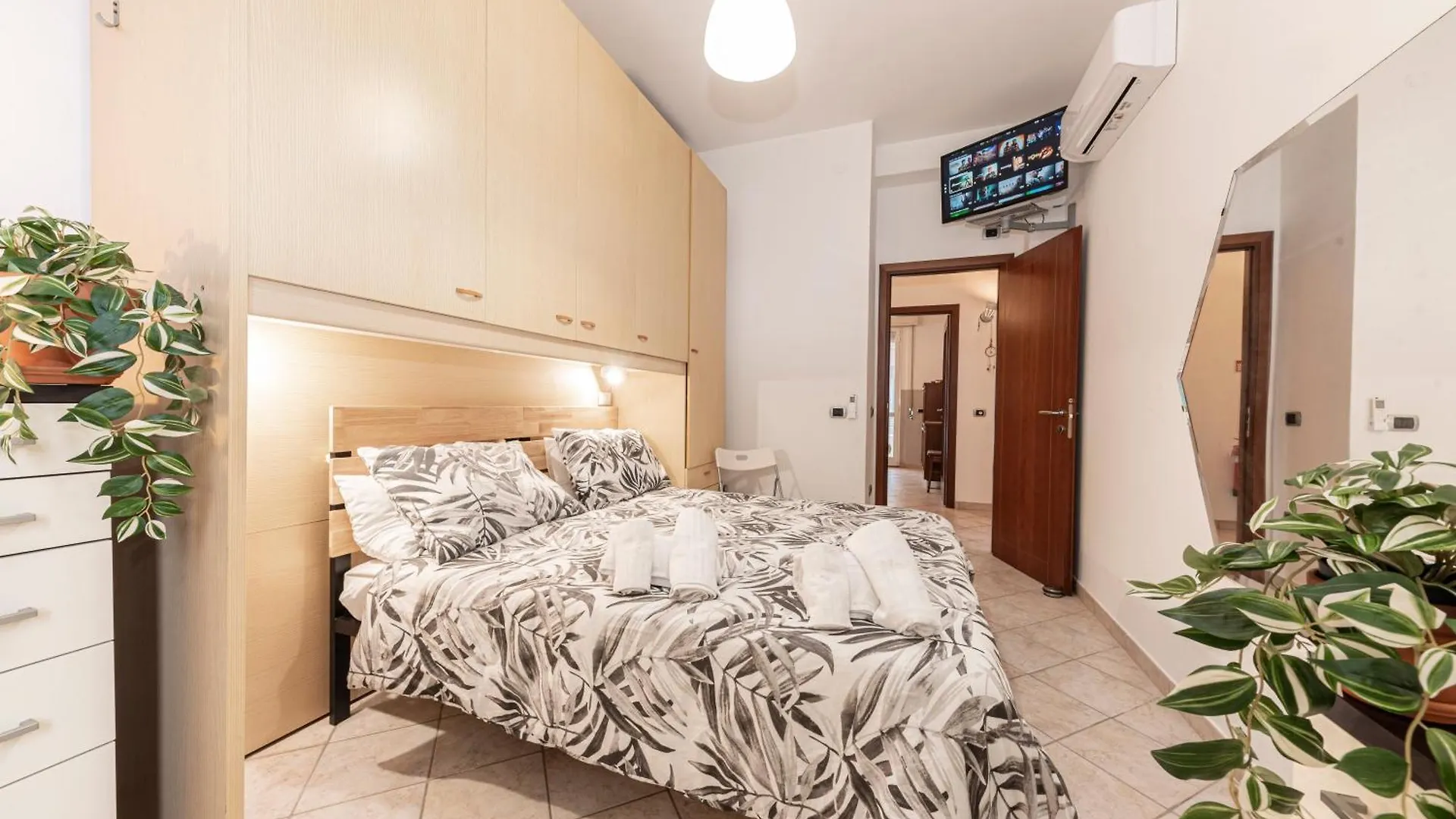 Apartment 2 Camere 5 Ospiti Parcheggio Gratis Recintato, Vicino A Universita, Ospedali, Centro, Stazione, Aeroporto, Romagna Forli